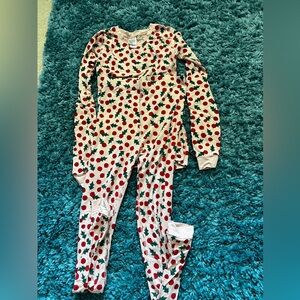 Christmas Hanna Andersson Holly Print Pajama Set